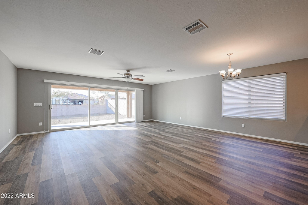 14914 S 181st Drive - Photo 5