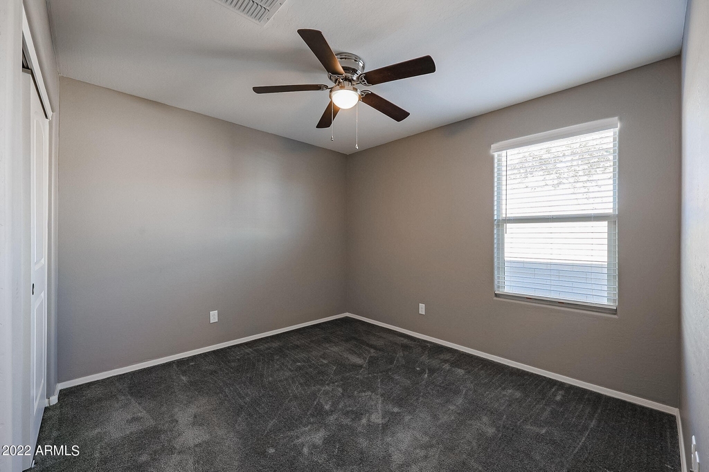 14914 S 181st Drive - Photo 12