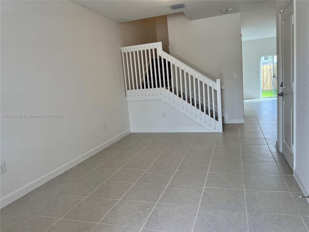 12713 Nw 24th Ave - Photo 1