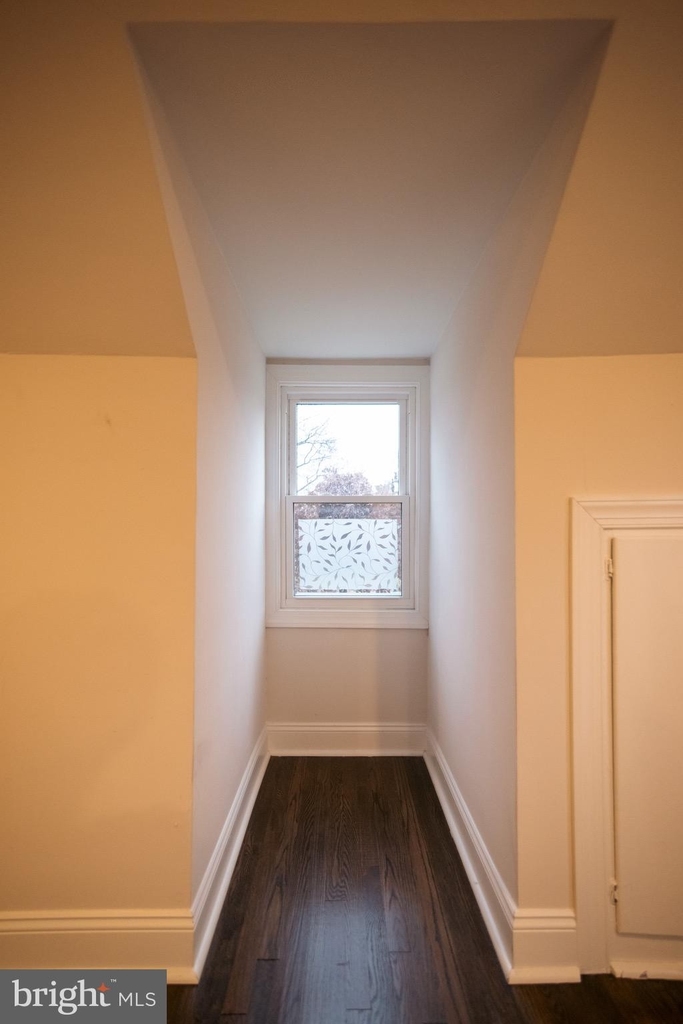 4609 Eastern Avenue - Photo 28