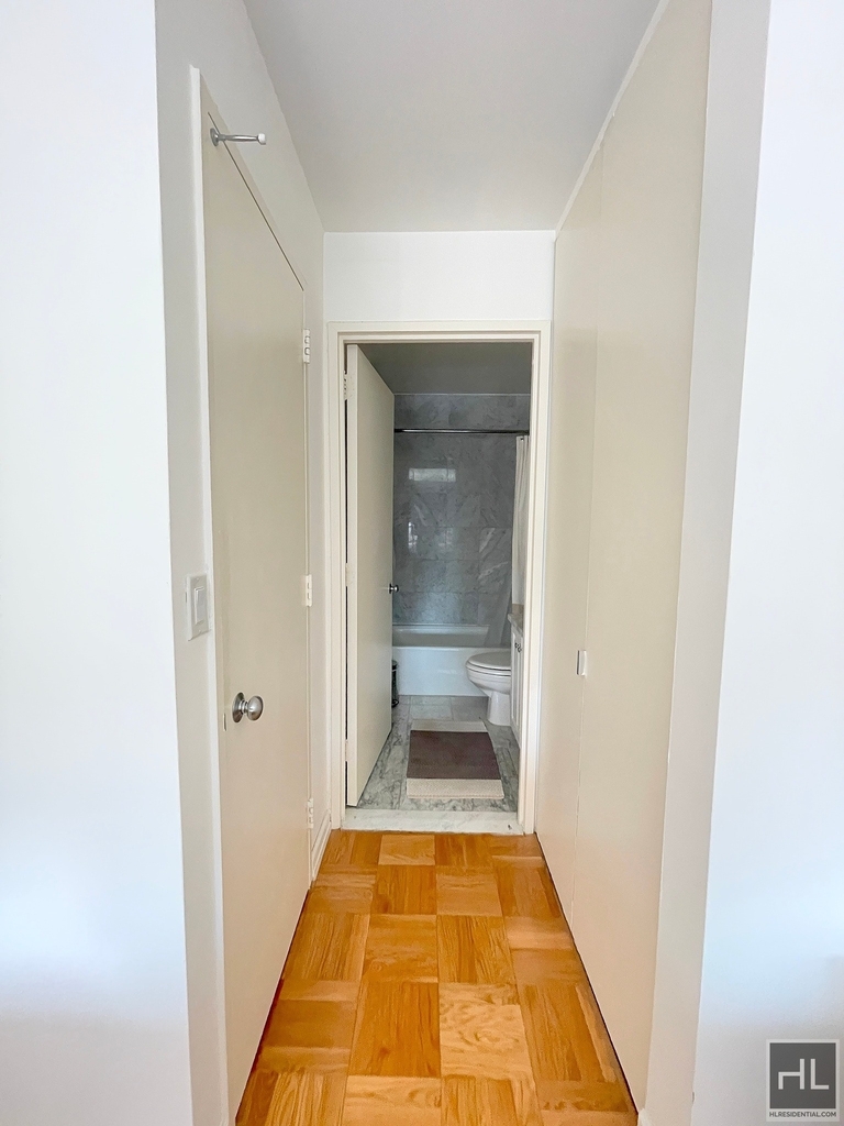 235 West 56th Street - Photo 6