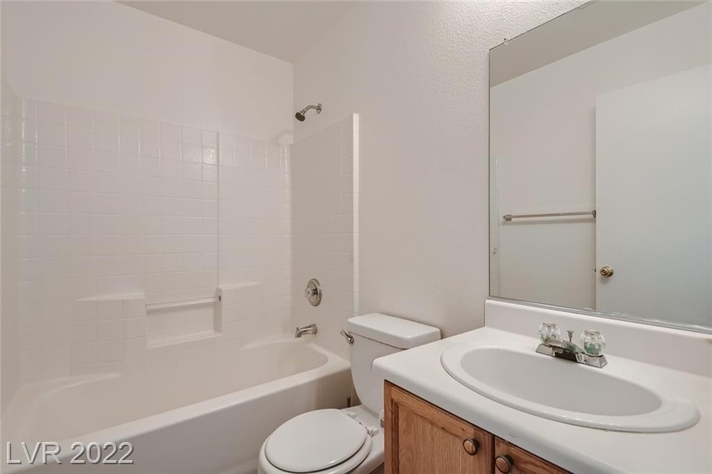 3728 Walnut Green Avenue - Photo 9