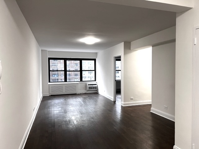 157 East 57th Street - Photo 0