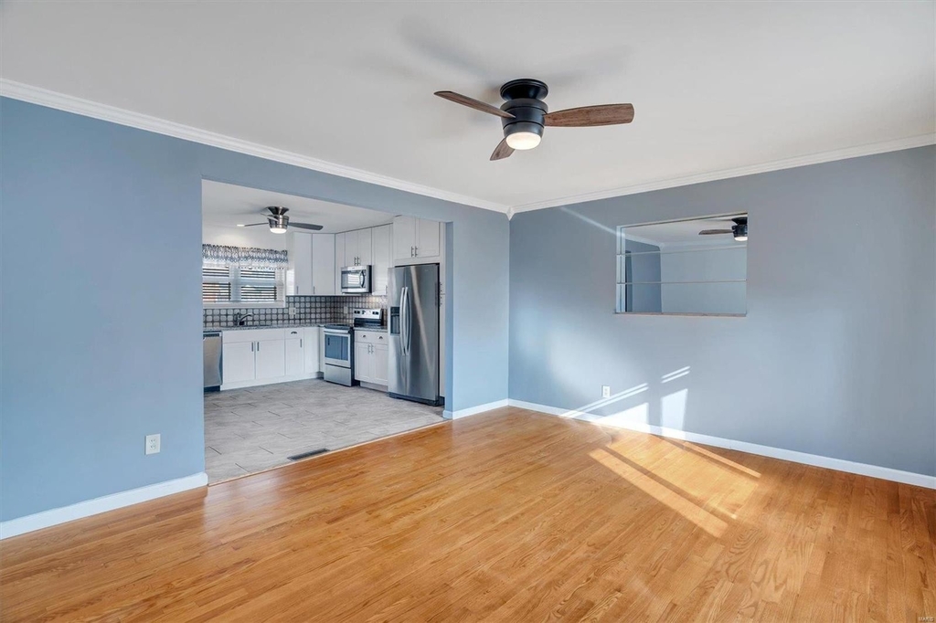 7357 Field Avenue - Photo 3