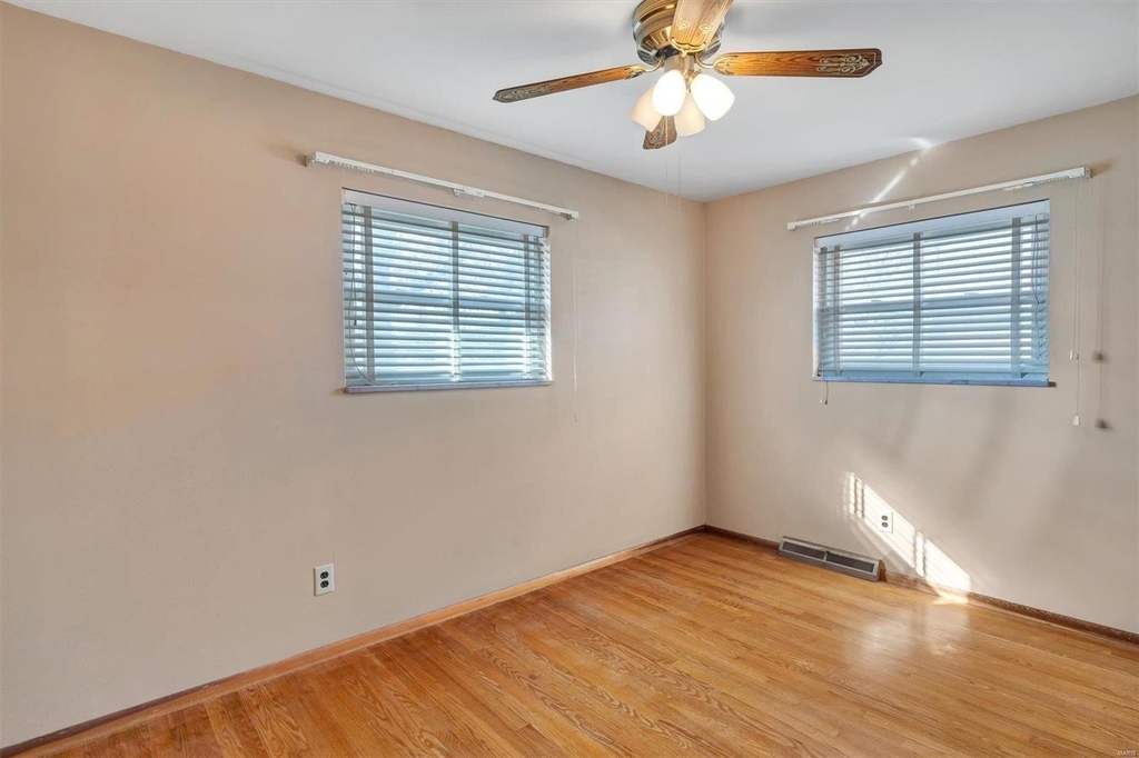 7357 Field Avenue - Photo 9