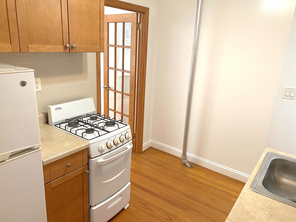 76 East 7 Street - Photo 1