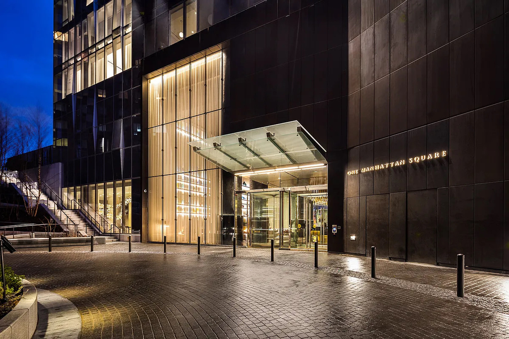 One Manhattan Square - Photo 16