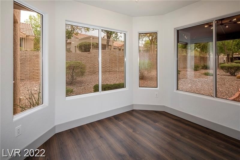 2413 Desert Glen Drive - Photo 12