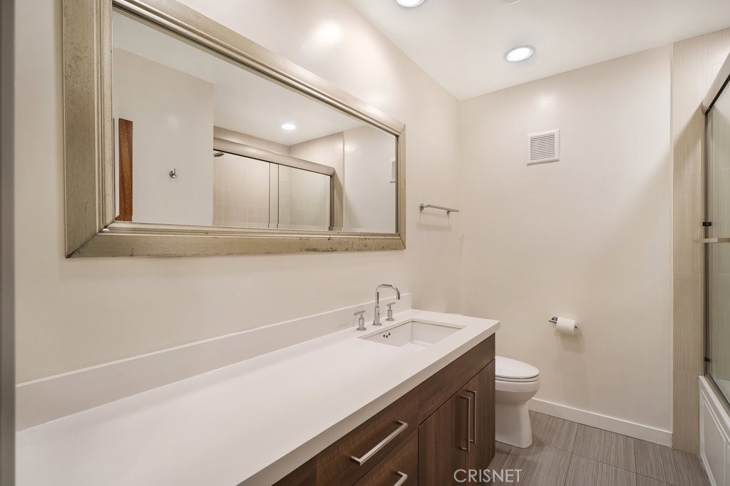 5339 Newcastle Avenue - Photo 14