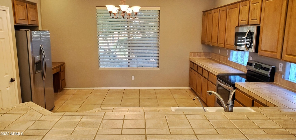 41721 N Shadow Creek Way - Photo 3