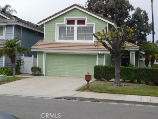 15458 Ficus Street - Photo 0