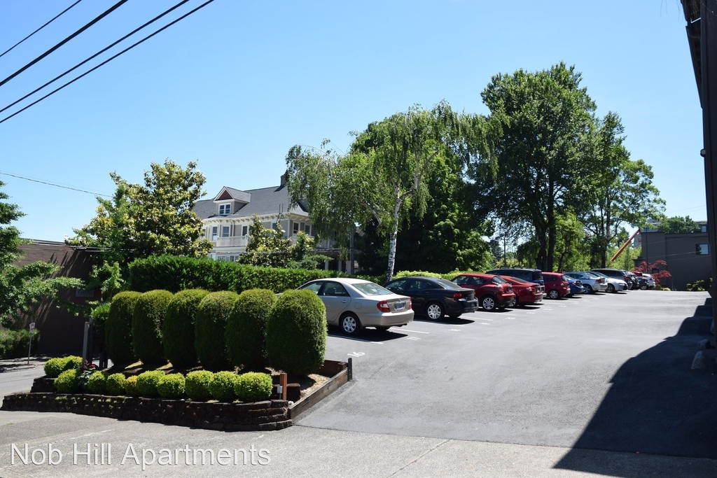 2431 Nw Irving Street Unit 16 - Photo 11