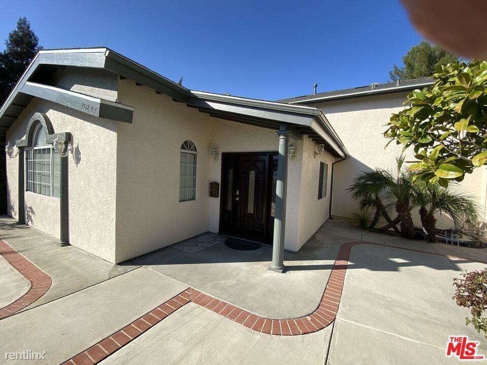 20897 Kelvin Pl - Photo 3