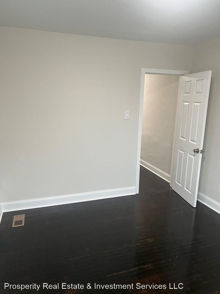 122 W Chew Ave - Photo 2