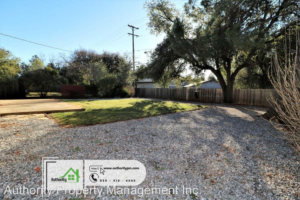 2083 Martian Way - Photo 15