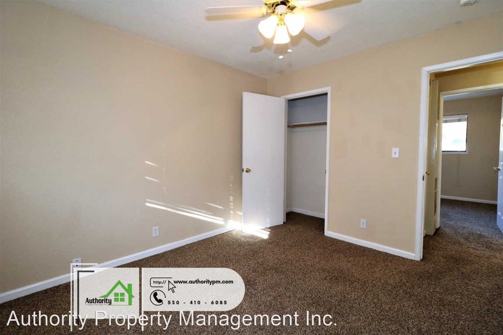 2083 Martian Way - Photo 13