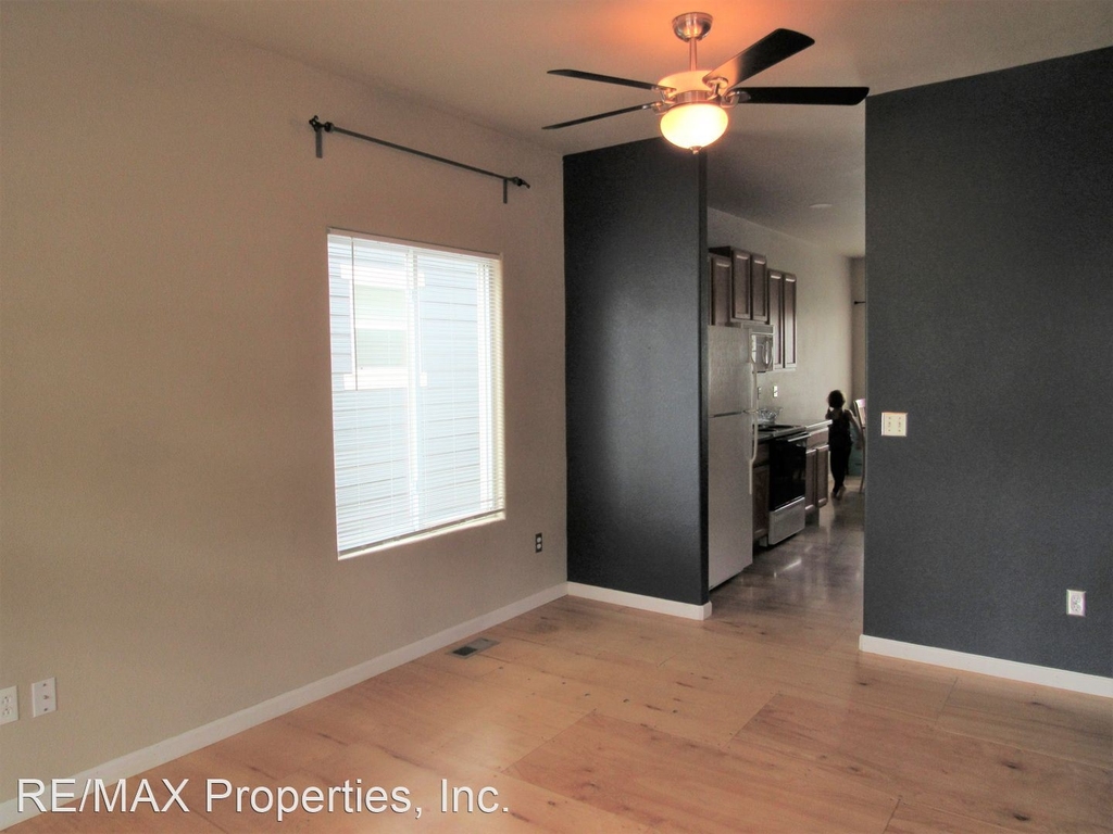 2168 St James - Photo 3