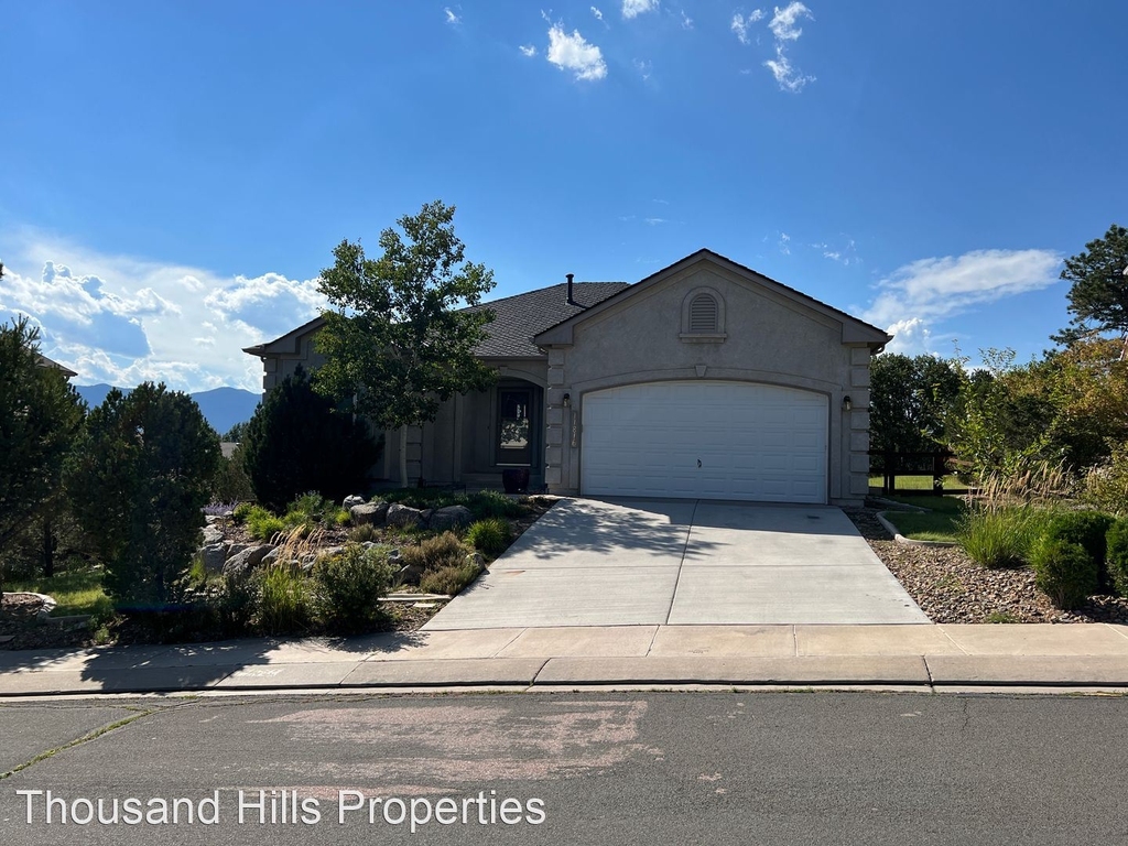 11816 Cloudy Creek Court - Photo 0