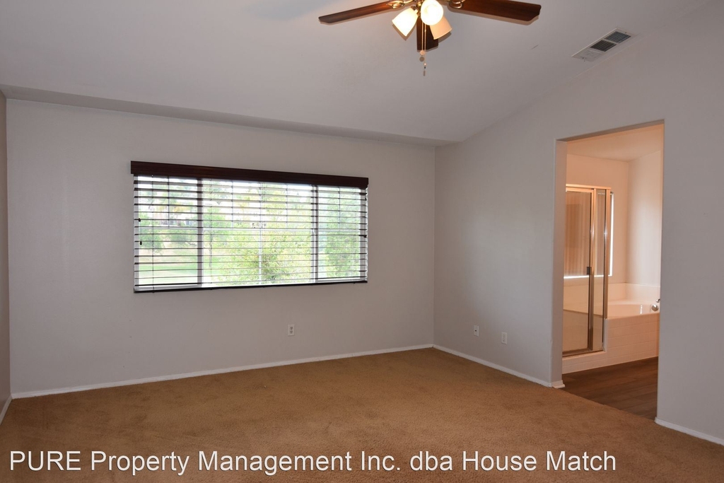 33251 Embassy Avenue - Photo 10