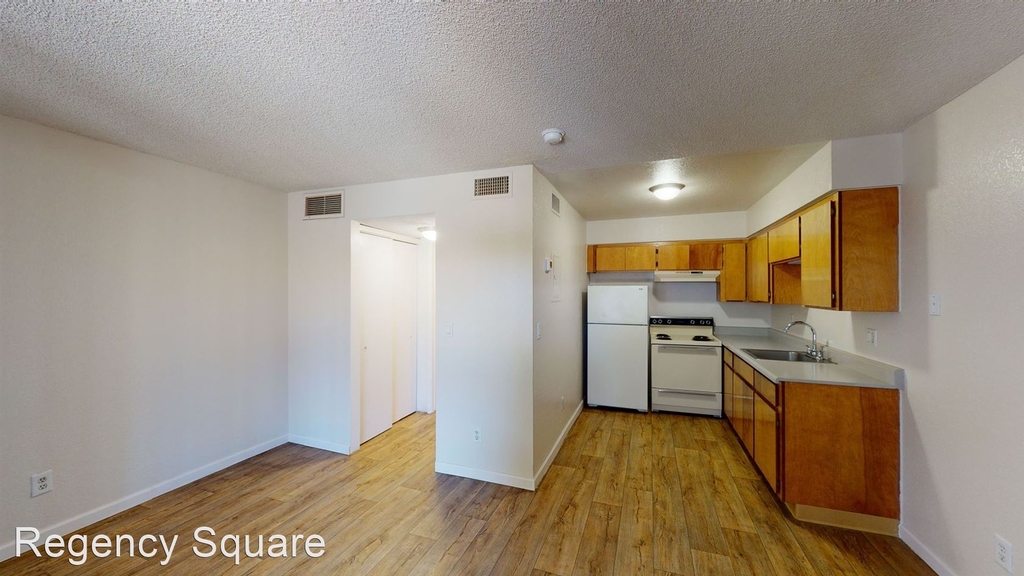 2350 S Avenue B - Photo 63