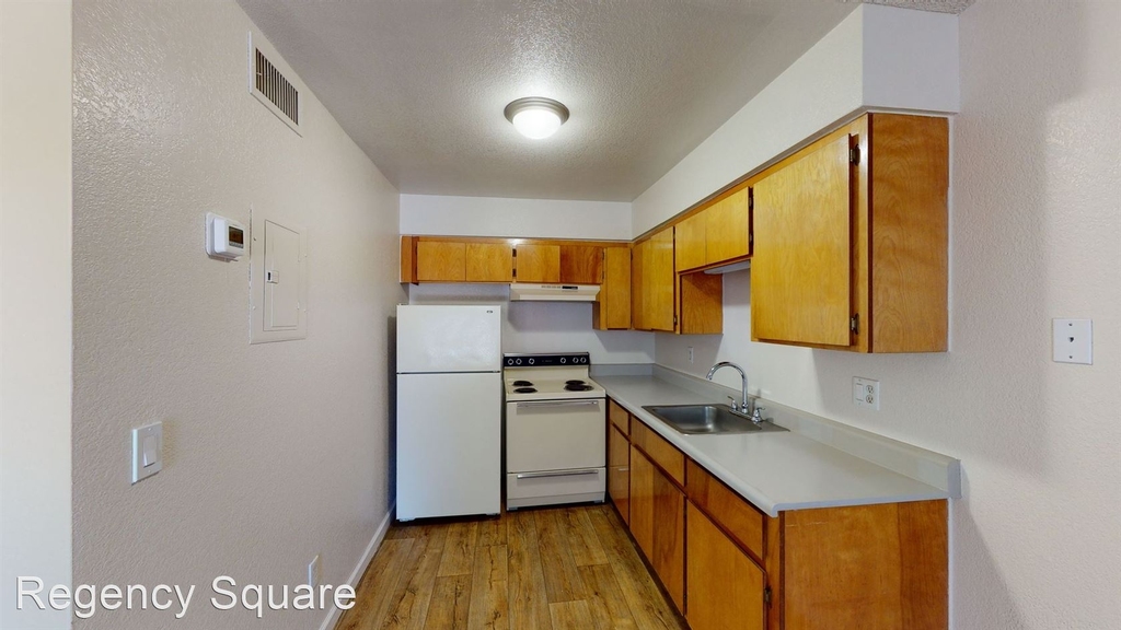 2350 S Avenue B - Photo 60