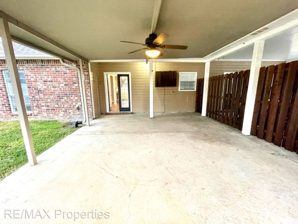 14335 Park Meadow Drive - Photo 11