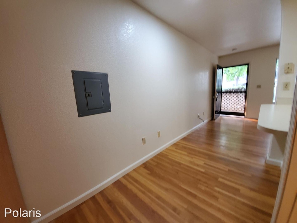 230 E San Salvador St. - Photo 2