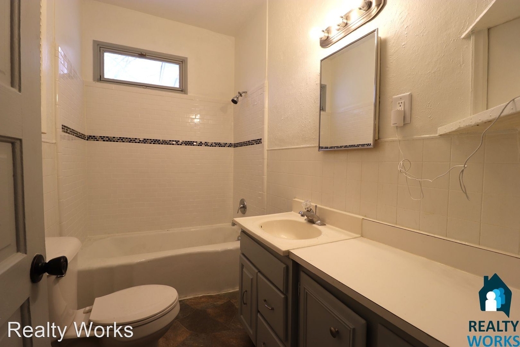 216 N 26th - Photo 5