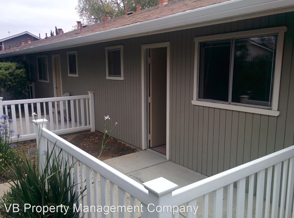 1413 Portola Ave. - Photo 22