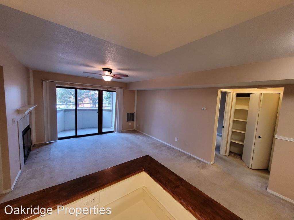 2724 Mirage Dr - Photo 4