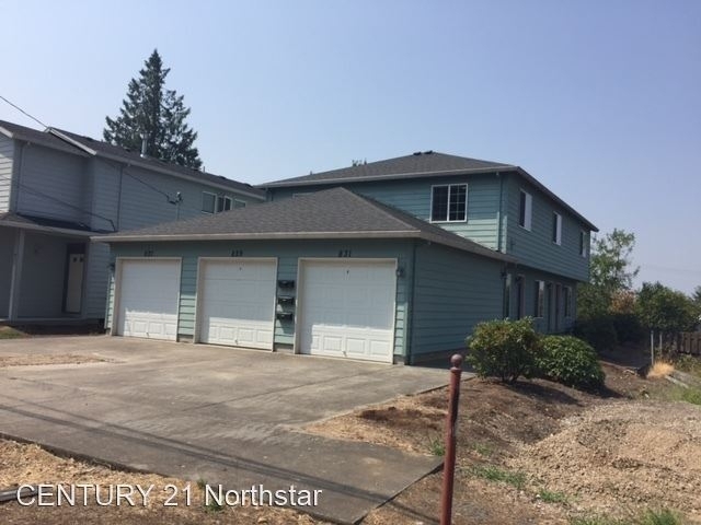 831 Ne 93rd Avenue - Photo 0