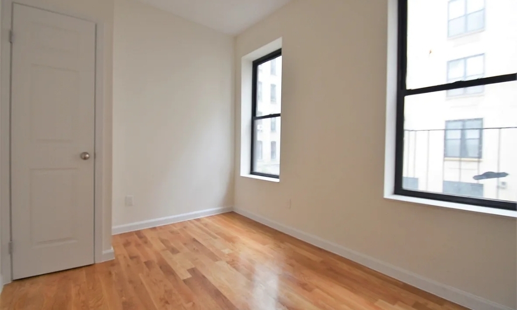 505 West 135th Street - Photo 4