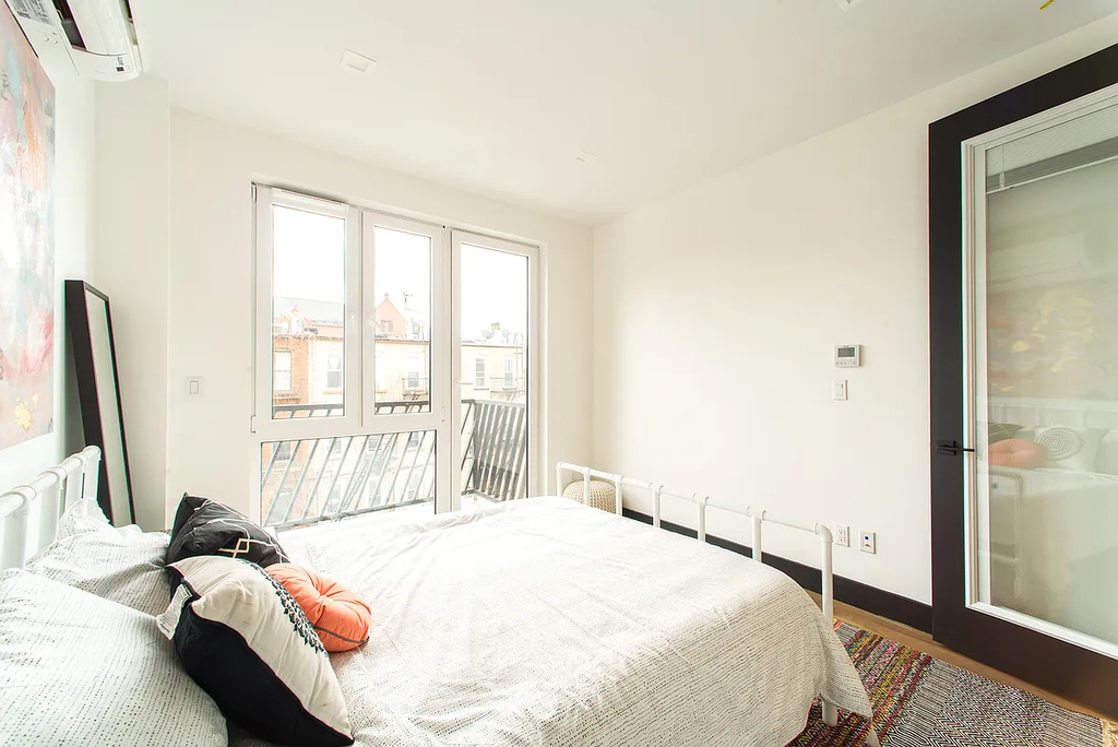 832 Lexington Avenue - Photo 6