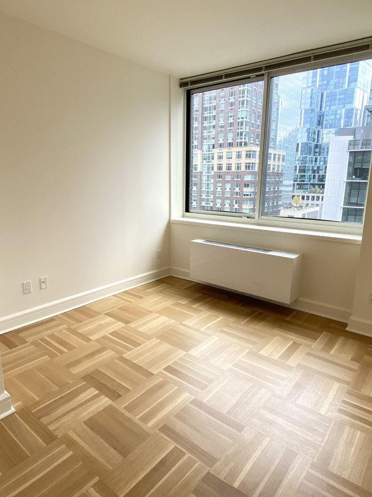 400 West 63rd Street - Photo 5