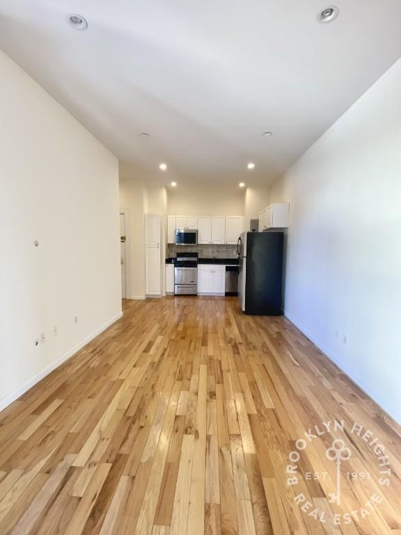 568 Pacific St. - Photo 2
