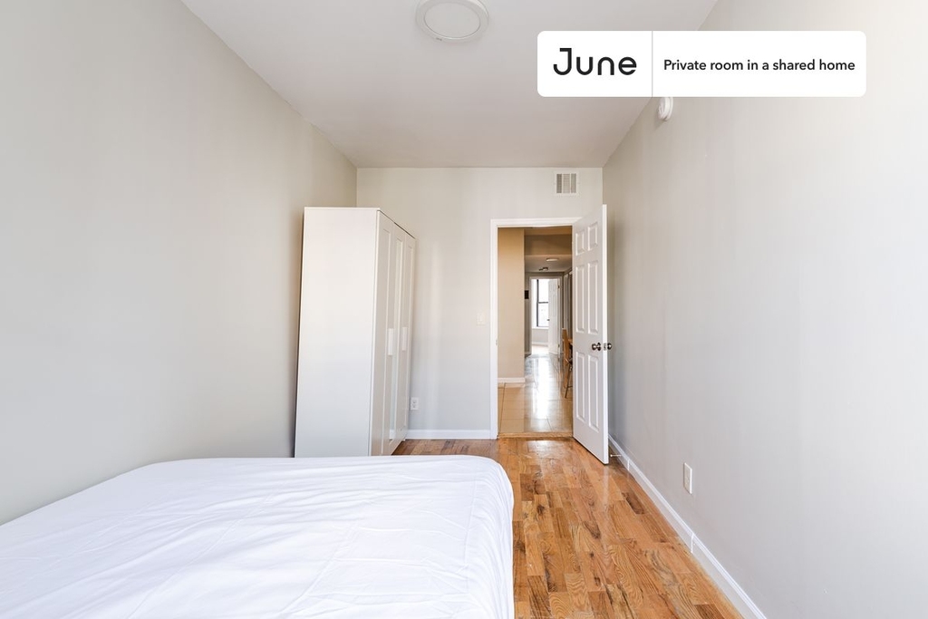 362 Parkside Avenue - Photo 1