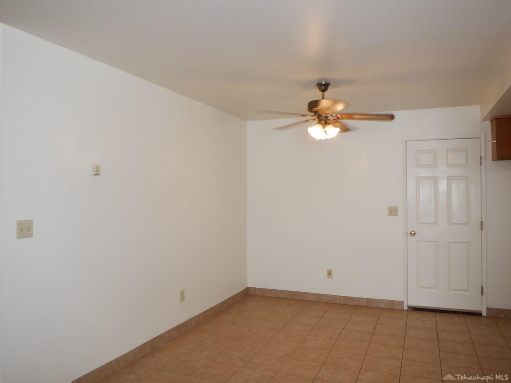 22025 Golden Star Boulevard - Photo 3