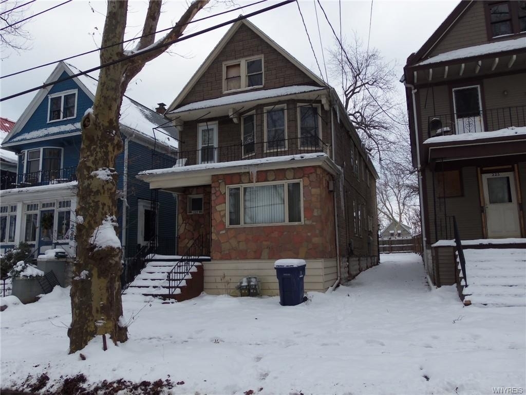 227 Timon St Upper - Photo 2