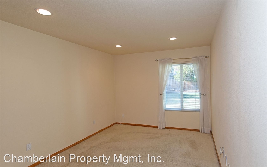 2705 Norma St - Photo 10
