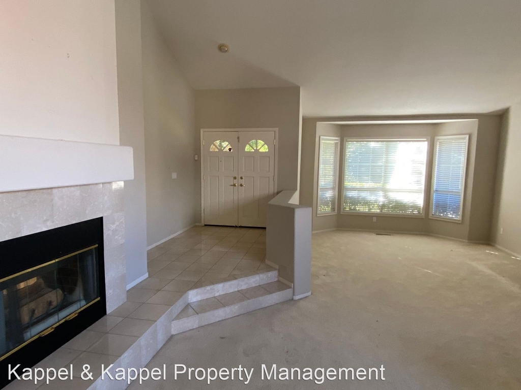 3260 Southern Hills Drive - Photo 2