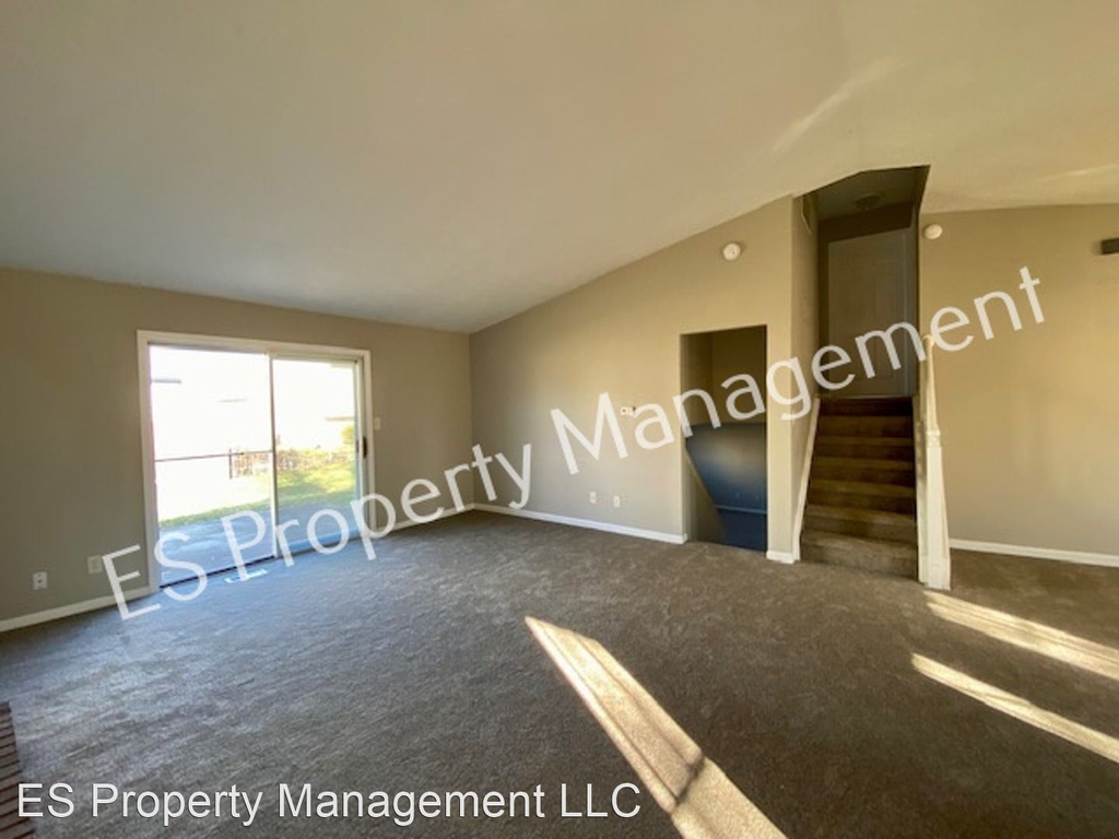 10044 Lone Wolf Dr. - Photo 1