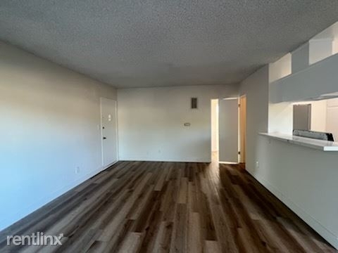 7511 Norton Ave - Photo 12