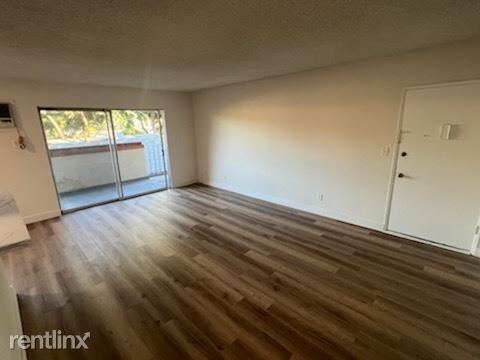 7511 Norton Ave - Photo 10