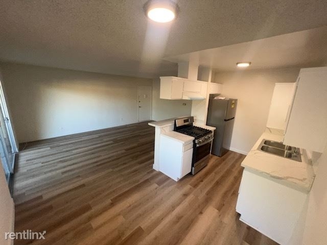 7511 Norton Ave - Photo 13