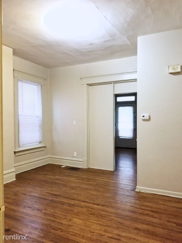 1494 Michigan Ave - Photo 5