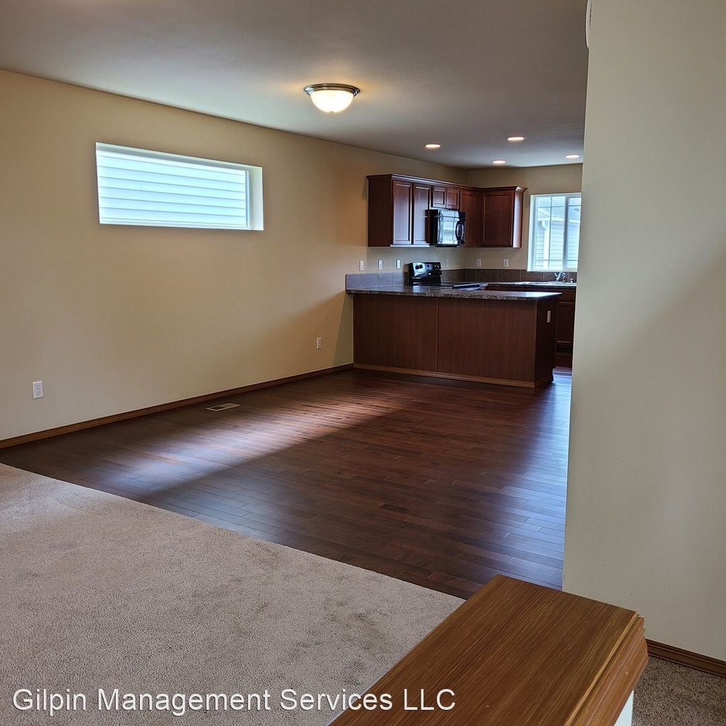 4430 156th Pl Sw - Photo 1