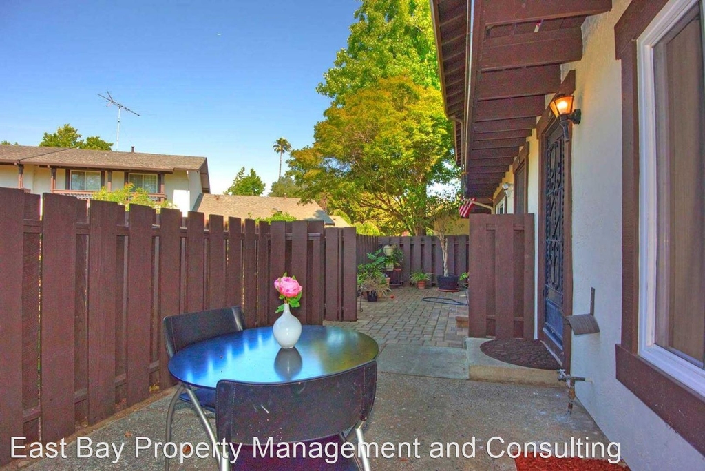 346 Goleta Ter. - Photo 25