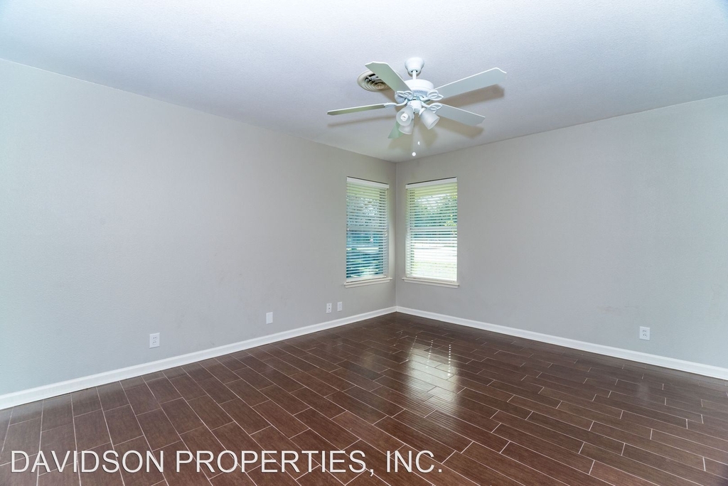 447 Brees Blvd - Photo 11