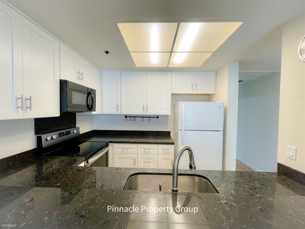 411 Park Avenue - Photo 5