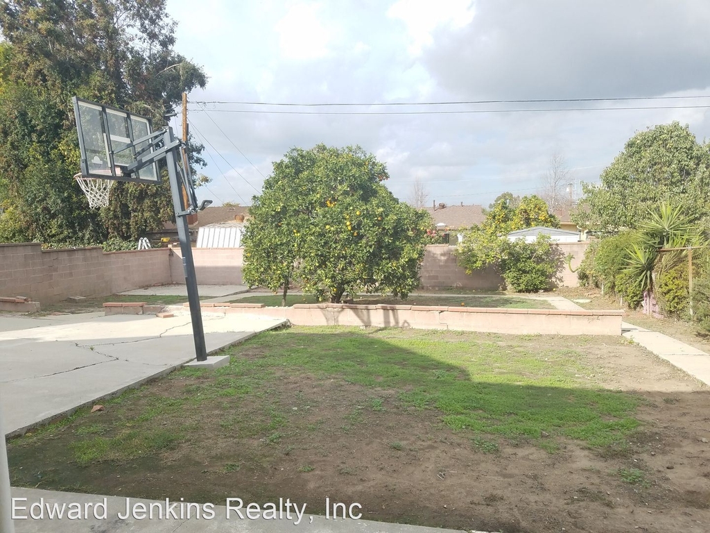 3915 W. 171st Street - Photo 14